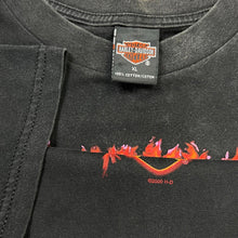 Load image into Gallery viewer, Vintage 2000 Harley Davidson Fire Wolf Motorcycle Tee
