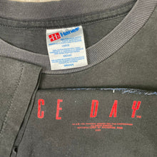 Load image into Gallery viewer, Vintage 1996 Independence Day Movie Promo Tee
