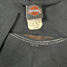 Load image into Gallery viewer, 2014 Harley Davidson Biker Babes Silhouette Pocono Mountains Motorcycle Tee
