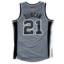 Load image into Gallery viewer, Adidas San Antonio Spurs Tim Duncan Basketball Jersey
