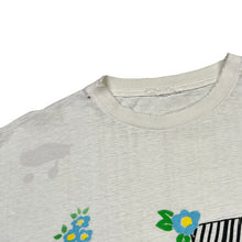 Load image into Gallery viewer, Vintage Disney Minnie Mouse Lenticular Eyes Flower Tee
