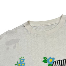 Load image into Gallery viewer, Vintage Disney Minnie Mouse Lenticular Eyes Flower Tee
