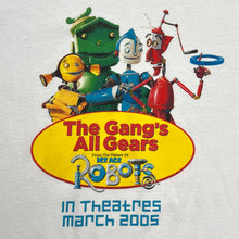 Load image into Gallery viewer, Vintage 2005 Robots The Gang’s All Gears Movie Promo Tee
